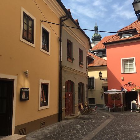 Capitulum Boutique Rooms Gyor Exterior photo